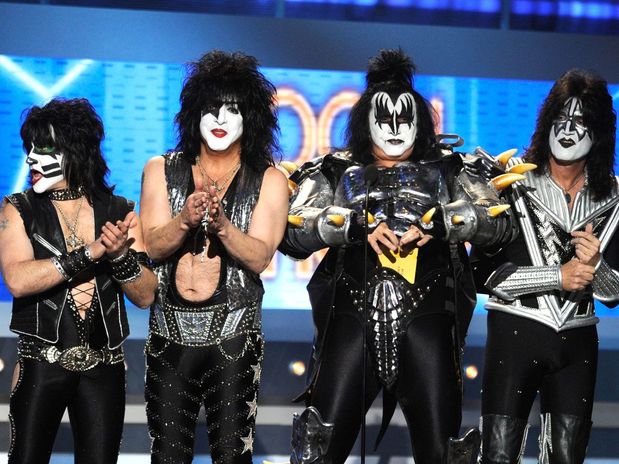 Kiss lanza el primer single de su nuevo álbum de estudio