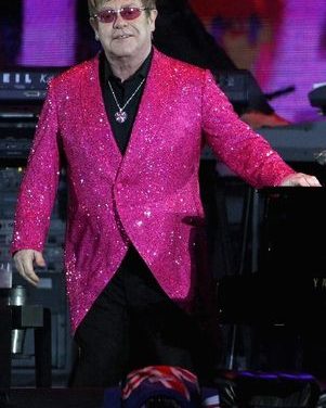 Elton John cambió su vida tras la muerte de amigo con sida