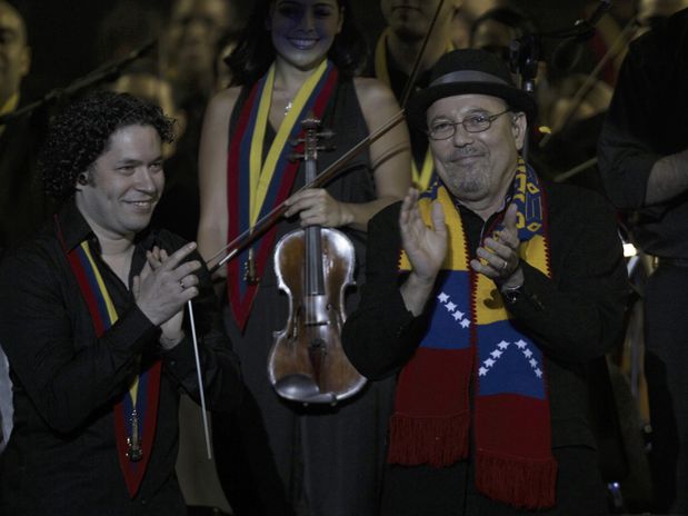 Rubén Blades y Gustavo Dudamel juntos en Caracas