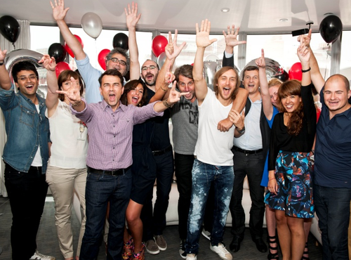 EL EXITOSO DJ, ARTISTA Y PRODUCTOR DAVID GUETTA EXTIENDE SU CONTRATO CON EMI MUSIC