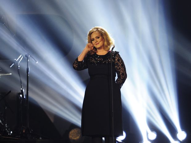 Adele se gasta una fortuna en los preparativos para su bebé