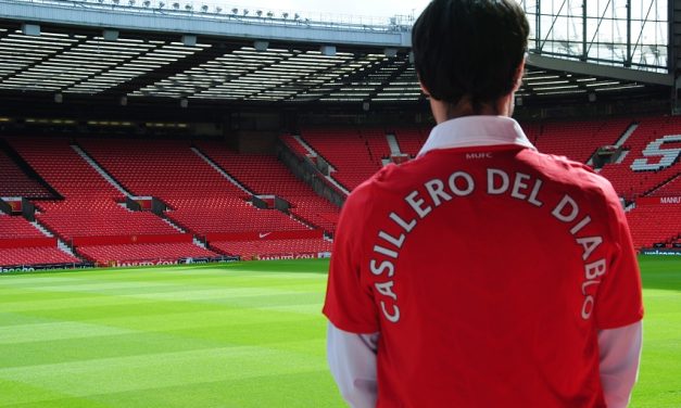 Christian McGaffney digno embajador de Casillero del Diablo y Manchester United