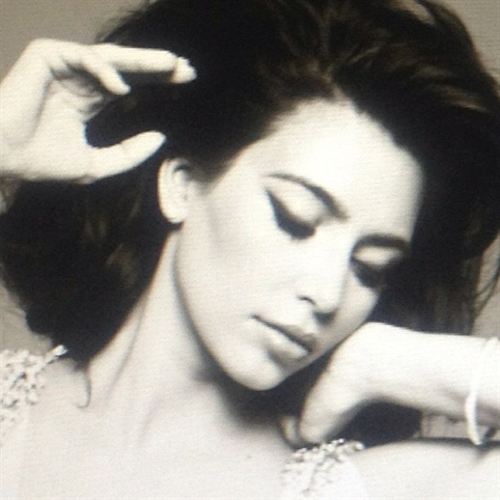 Kim Kardashian se atreve a compararse con Sofia Loren, en una sesión de fotos