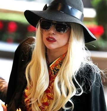 Lady Gaga confiesa que adora practicar sexo en la playa