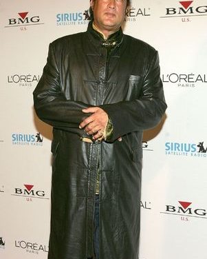 Steven Seagal debe 335 mil dólares de impuestos en EU