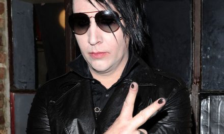 Marilyn Manson versiona clásico tema de The Doors