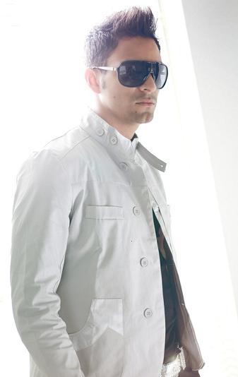 PIPE CALDERÓN LE CANTARÁ A LA VIRGEN DE LA CONSOLACIÓN