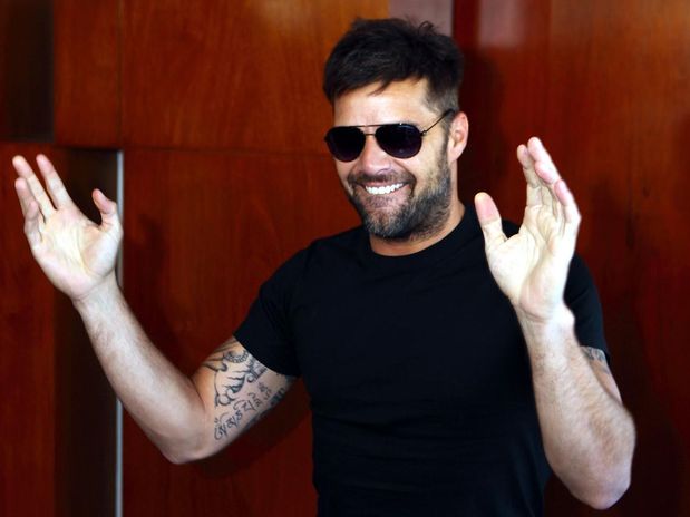 Ricky Martin confiesa hacer uso obsesivo del Twitter