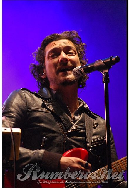 Zoé ofreció un show a casa llena. (+Fotos)