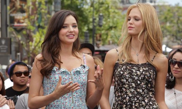 Miranda Kerr y Erin Heatherton compiten por el mejor topless para Victoria’s Secret
