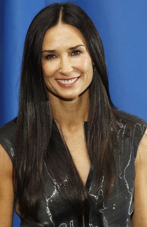 Demi Moore recibe millones de dólares por libro sobre Asthon Kutcher