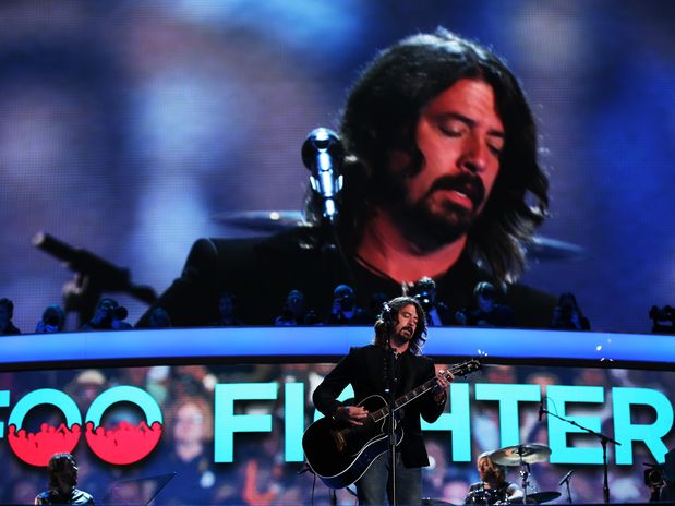 Foo Fighters dedica »My Hero» a Barack Obama