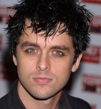 Vocalista de Green Day es hospitalizado de emergencia