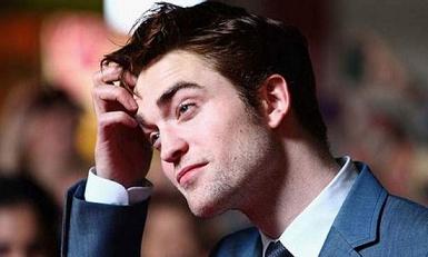 A Pattinson le gusta lamer las axilas de Kristen Stewart