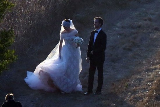 Anne Hathaway y Adam Shulman contrajeron matrimonio este sábado