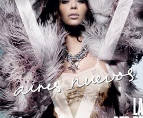 Kim Kardashian derrocha glamour en la portada de V Magazine España