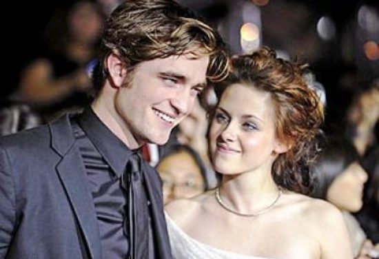 Robert Pattinson y Kristen Stewart habrían regresado por dinero