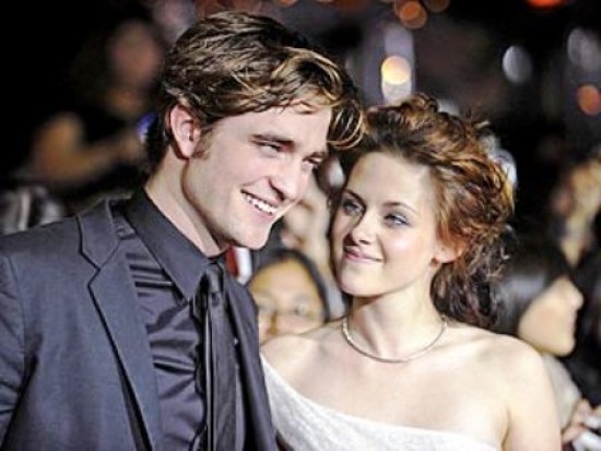 Robert Pattinson y Kristen Stewart habrían regresado por dinero