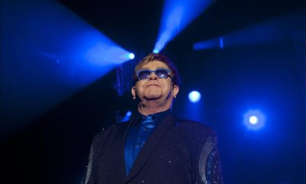 Elton John pierde una demanda por difamación contra The Times