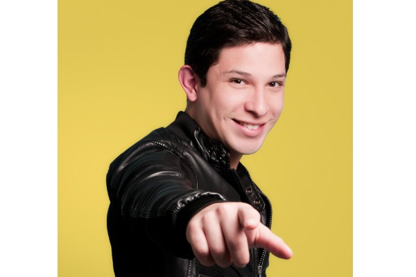 La Romántica 88.9 FM se pone sus »Tacones y Guachicones»