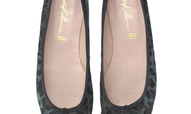 Brillo, prints y espíritu chic convergen en la nueva colección de Pretty Ballerinas exclusiva de Le Collezioni