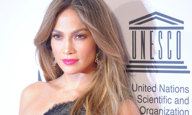 Jennifer Lopez brilla en gala benéfica de Unesco en Alemania