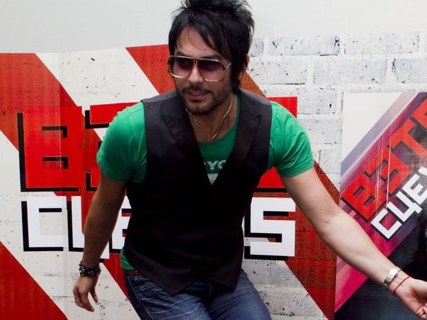 Beto Cuevas niega romance con Paulina Rubio