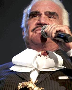 Hoy operan a Vicente Fernández del hígado