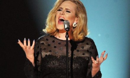 Adele lanza »Skyfall», canción oficial del nuevo James Bond
