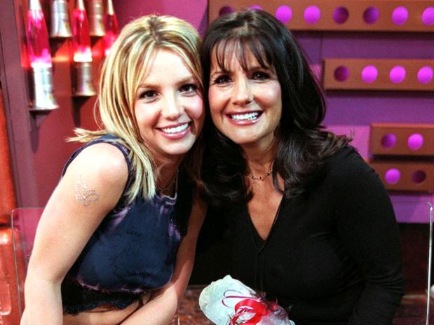 La madre de Britney Spears teme ser acusada de racista