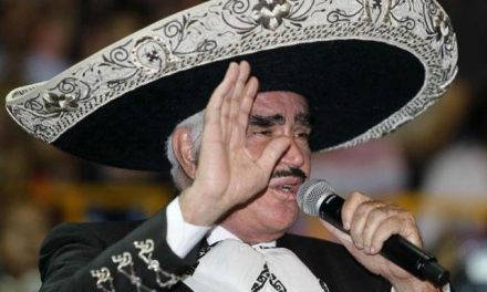 Vicente Fernández dice adiós a los conciertos en palenques