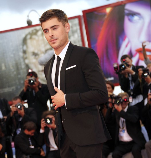Zac Efron estelarizaría nuevo thriller junto a Harrison Ford