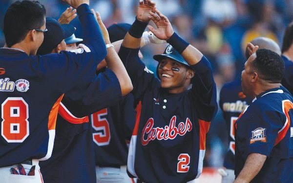 La Tribu desplumó y barrió la serie ante Águilas  #RumberosSports Por: Luis Rosas Galea @Salva23