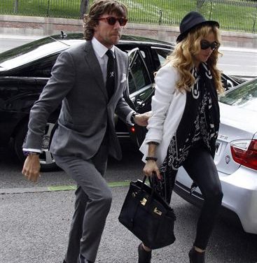 Paulina Rubio, a los tribunales para obligar a Colate a trabajar