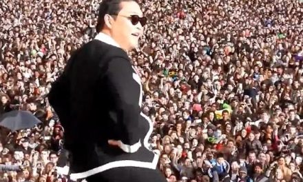 ‘Gangman Style’ reúne a 20 mil franceses en París