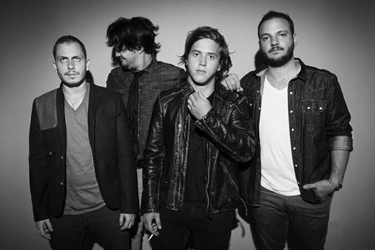 VINILOVERSUS ANUNCIA SHOWS EN ESTADOS UNIDOS ANTES DE LLEGAR A LOS GRAMMY LATINOS