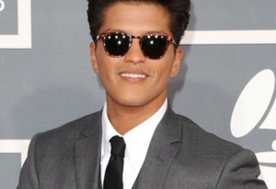 Bruno Mars desplaza a Rihanna del Billboard Hot 100 con Locked Out Of Heaven