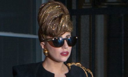 Estilista de Lady Gaga se arrepiente de algunos trajes que hizo para ella