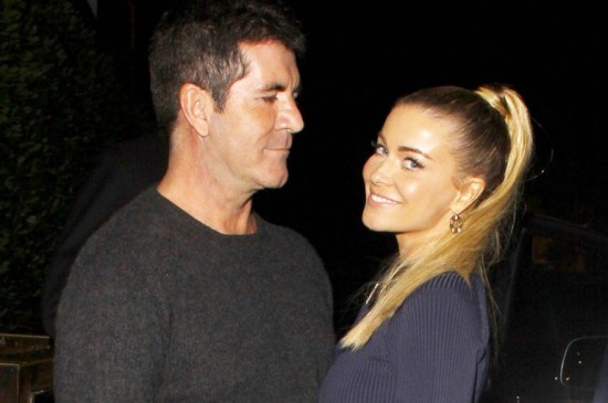 Simon Cowell revela estar saliendo con Carmen Electra