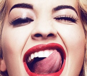 Rita Ora, acusada de ponerle los cuernos 20 veces al hermano de Kim Kardashian