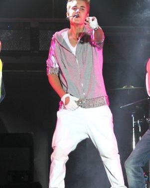 Manager de Bieber enojado porque no lo nominaron al Grammy