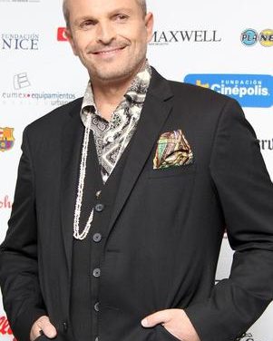 Miguel Bosé cancela conciertos por fiebre