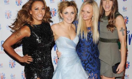 Victoria Beckham mantiene la distancia con las Spice Girls
