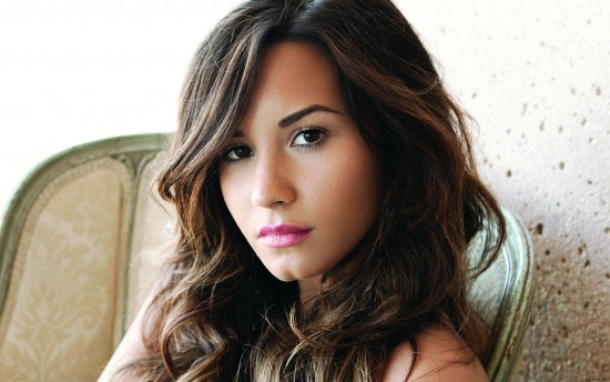 Demi Lovato recomienda a adolescentes no tomar alcohol