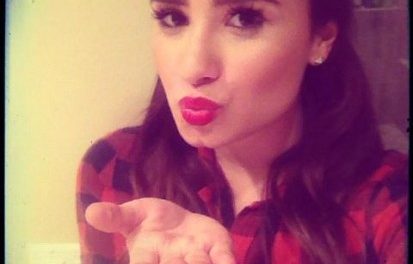Demi Lovato anuncia alejamiento de Twitter