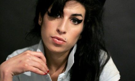 Se confirma que Amy Winehouse murió debido al consumo de alcohol