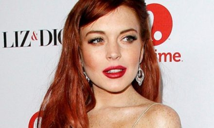 Lindsay Lohan le debe 300 mil dólares a su abogada