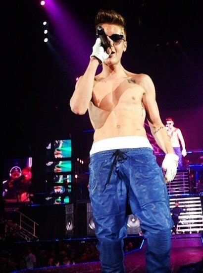 Justin Bieber muestra pectorales de infarto en Miami (+Fotos)
