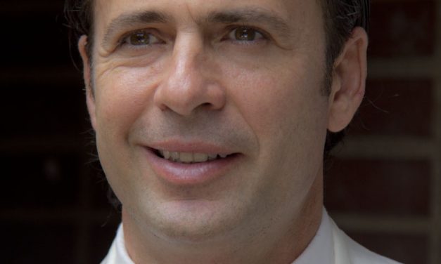Ricardo Bianchi se quedó en Guerreras y Centauros #MuerdeAqui por: @diegokapeky