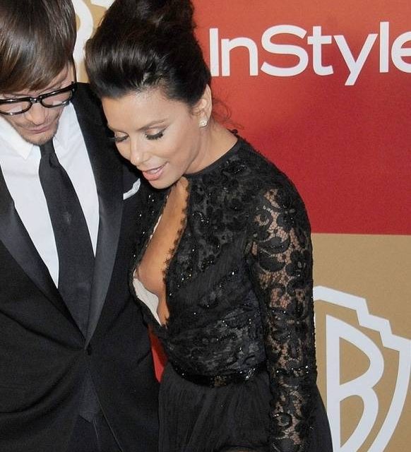 El pezón rebelde de Eva LOngoria (+Fotos)